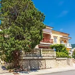Beschauliches Studio-apartment Nur 250 Meter Zum Mit Meerblick, Parkplatz, Grill *
